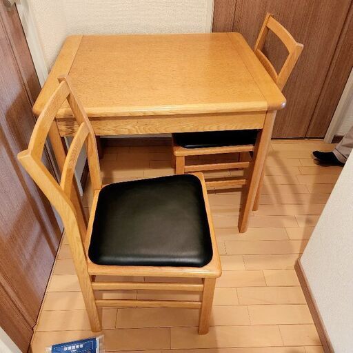 メーベルトーコー 伸長式ダイニングテーブル 府中家具 椅子2脚付
