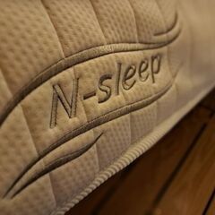 ほぼ未使用のSDサイズです。