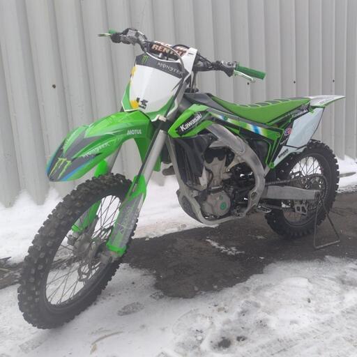 ゴールデンウィーク限定値下げ  KX450F 2017年式 外装一部新品