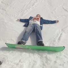 1泊2日でスノボー🏂行きませんか？😆☃️