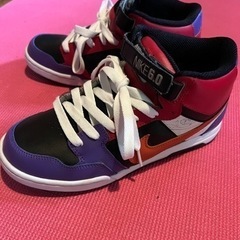 NIKE スニーカー　size24.5 美品