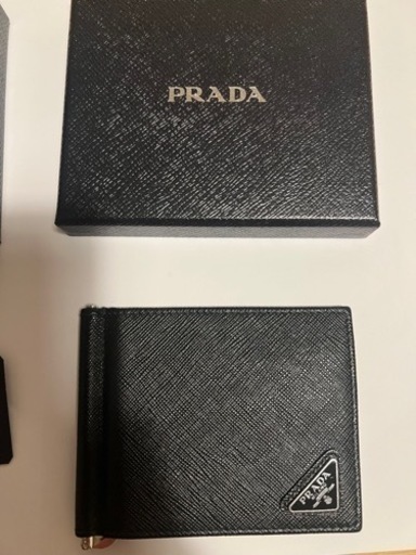 PRADAマネークリップ