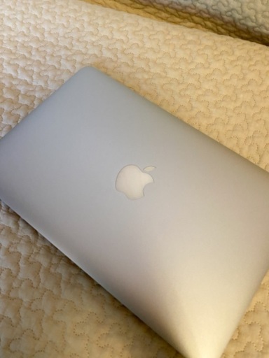 ノートパソコン Macbook Air 11