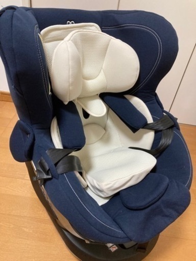 エールべべ チャイルドシート
