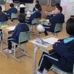千葉県香取市新島中学校ジャージ上下譲ってくださいの画像