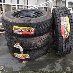 未使用スタッドレス200ハイエース