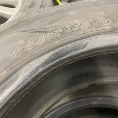 ‼️値下げ‼️トラック用タイヤ　195.85.16