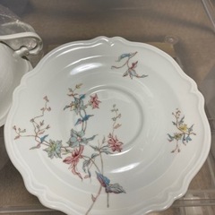 １６点　破格の値段
フランス　リモージュ　カップ＆ソーサー