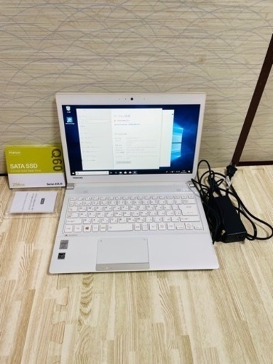 東芝 dynabook R73/38MW【新品SSD256GB搭載メモリ16GB】　Core i7 4710MQ　【Win10 Home】 ブルーレイ