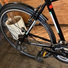 年末セール！防犯登録料無料！【PROGEAR前後タイヤ・チューブ新品！】LEDオートライト　泥除け付き　700×28cクロスバイク　ブラック