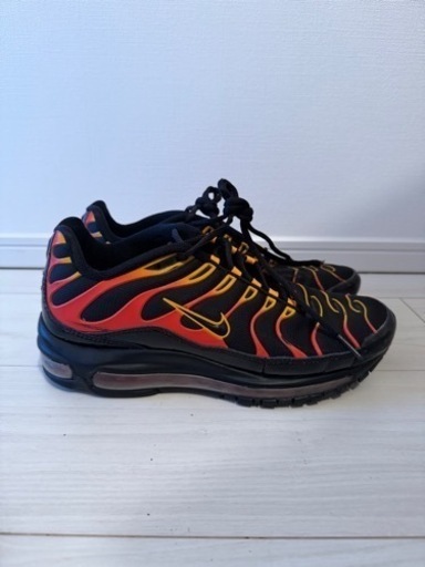 NIKE スニーカー