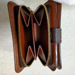中古ルイヴィトン2つ折り財布