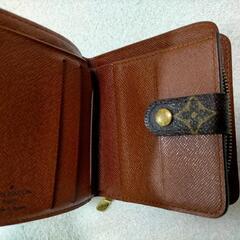 中古ルイヴィトン2つ折り財布