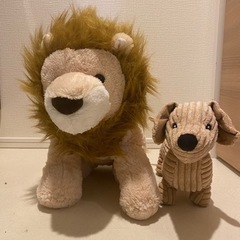 ぬいぐるみ(ライオンと犬)