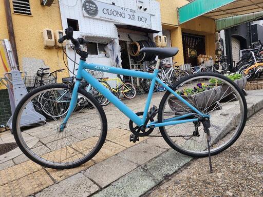 　クロスバイク　７００ｘ２８ｃ　６変速　　配達可能