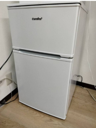 コンフィー(COMFEE’)冷蔵庫 90L 2ドア 右開き ホワイト