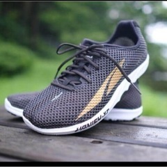 ALTRA アルトラ VANISH XC  23.5㎝