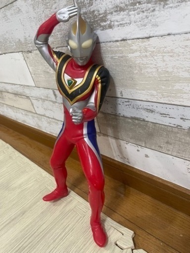 リアルマスターコレクション+ ウルトラマンガイア(V2) 登場ポーズ 光の