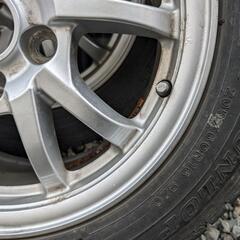 スタッドレスとプリウスαの純正ホイール