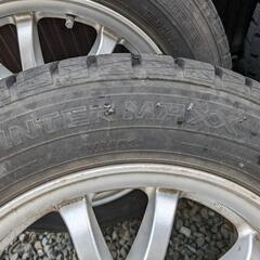 スタッドレスとプリウスαの純正ホイール