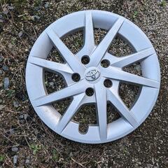 スタッドレスとプリウスαの純正ホイール