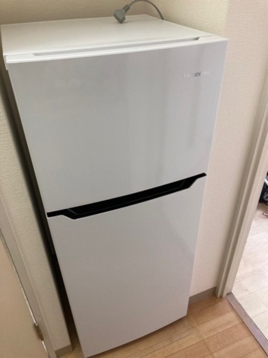 白ベースの家電（冷蔵庫、洗濯機）