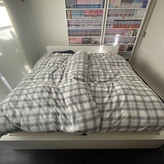 早い者勝ち　0円　キングサイズベッドフレーム（マットも）IKEA