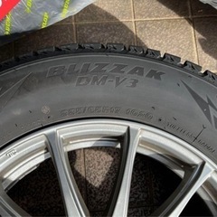 スタッドレスタイヤ ブリヂストンBLIZZAK DM-V3 225-65R-17