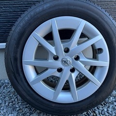 タイヤホイルセットです