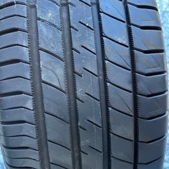 タイヤホイルセットです