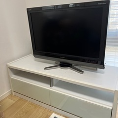Sharp Aquosテレビ32型　と　テレビ台(幅120センチ白)
