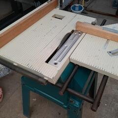 マキタの電動丸ノコ盤(完動品)　