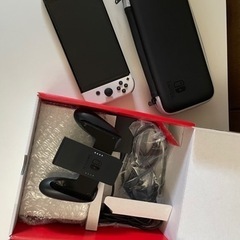 値下げ！Switch有機EL➕ポーチ