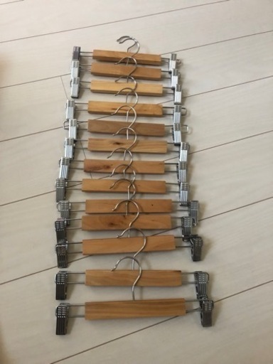 【中古】木製ボトムハンガー　13本