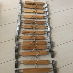 【中古】木製ボトムハンガー　13本