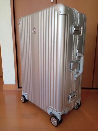 新品未使用 メルセデスベンツ アルミスーツケース65L メルセデスベンツ