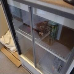 🎵🎵サンデン冷蔵ショーケース