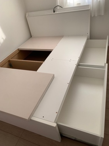 ニトリダブルベッドフレーム ホワイト コンセント付き ニトリ 収納付 コンセント付ダブルベッドフレーム ホワイト