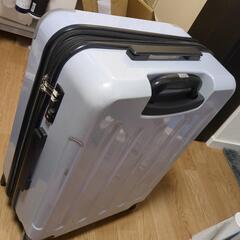取引中     中古) 拡張型  スーツケース  Mサイズ