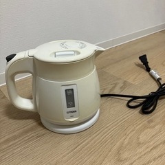 【引渡予定アリ】　タイガー　電気ケトル　0.6 L プラスチック...