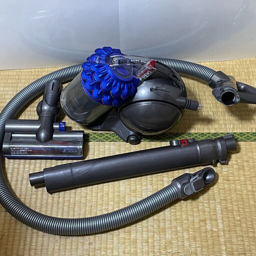 ★ダイソン dyson DC63 サイクロン掃除機