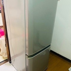 Refrigerator & 冷蔵庫