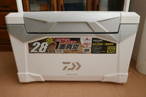 【値下げ】ダイワ　クーラーボックス　PV-REX SU2800 シルバー　28L