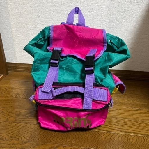 バック　リュック　カラフル