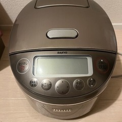 【ネット決済】炊飯器　SANYO ECJ-XW100