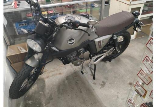 カフェレーサー！ZONTES！新車に近い
