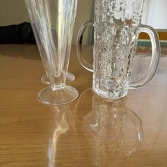 耐熱グラス２つ、ビアグラス２つ