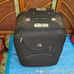 1218-018 スーツケース