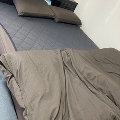 セミダブルフレーム‼︎マットレス、シーツ、枕付き‼️