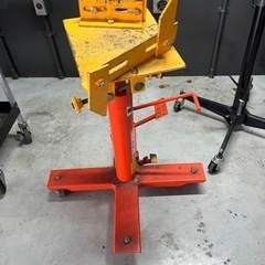 マサダ製作所/MASADA トランスミッションジャッキ HTM-4S-3 足踏式 マサダ製作所/MASADA トランスミッションジャッキ HTM-4S-3 足踏式